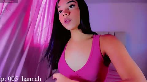 hannahsmit_ online show from September 2025 08:30:01 PM