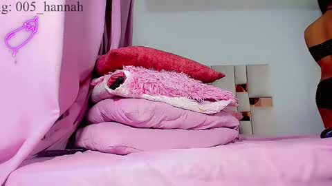 hannahsmit_ online show from September 2025 08:37:02 AM