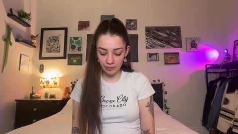 Hannah Taylor online show from March 2026 12:35:01 AM