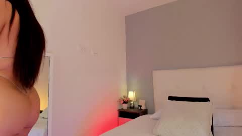 Snapshot of hannamartinnez chatting on October 2025 05:13:01 PM hannamartinnez online show from October 2025 05:13:01 PM