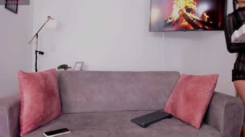 Hanna Os online show from January 2025 03:59:02 PM