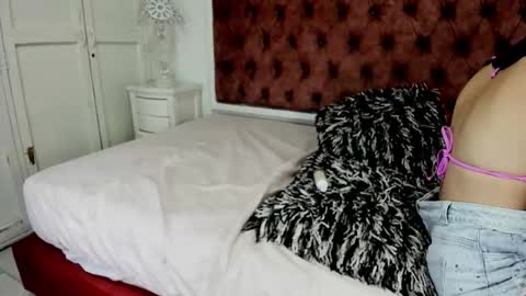 Hanna online show from December 2025 12:02:02 PM