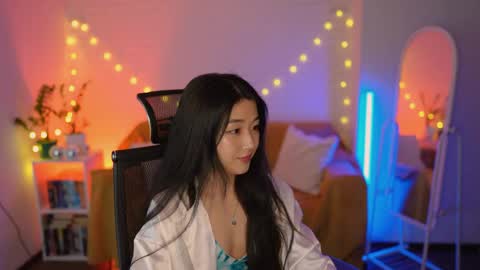 hannarosie online show from April 2026 06:21:02 PM