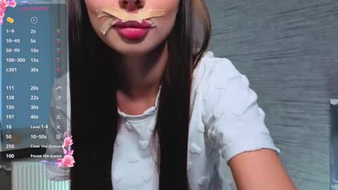 Snapshot of hannavaile chatting on October 2025 07:19:01 AM Hanna online show from October 2025 07:19:01 AM