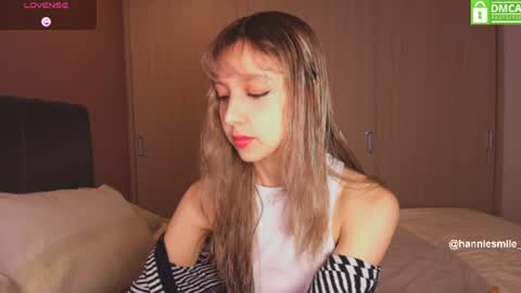 Snapshot of hanniesmile_ chatting on July 2026 02:05:17 AM Hannie online show from July 2026 02:05:17 AM
