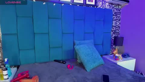 Hanny  online show from December 2025 11:51:01 AM