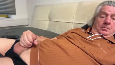 Snapshot of hans66760 chatting on December 2024 07:39:01 AM hans66760 online show from December 2024 07:39:01 AM