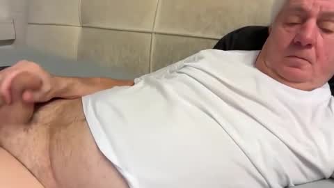 Snapshot of hans66760 chatting on February 2025 07:35:01 PM hans66760 online show from February 2025 07:35:01 PM