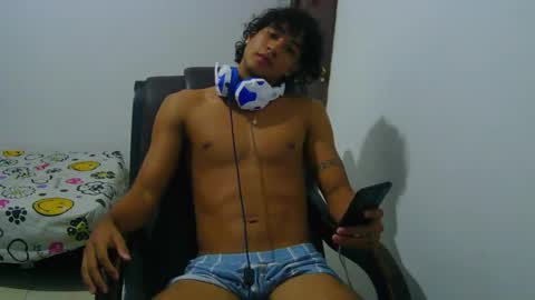 Snapshot of hansel_take chatting on May 2026 06:48:02 PM hansel_take online show from May 2026 06:48:02 PM