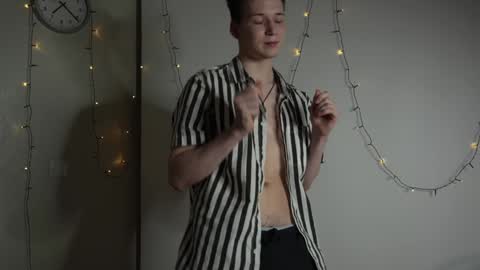 Hans online show from December 2024 04:20:02 PM