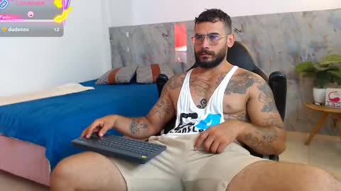 hanz_col online show from October 2025 12:41:02 PM