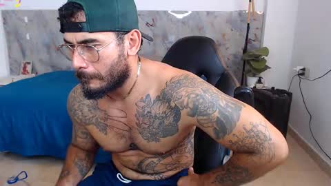 hanz_col online show from December 2025 01:00:01 AM