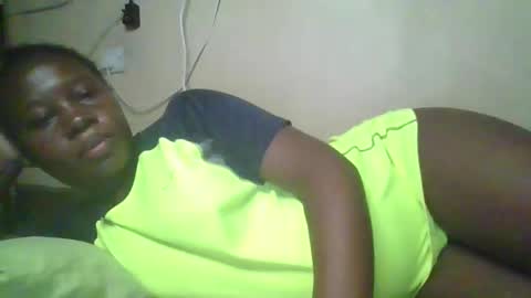 happy_dimple online show from November 2025 08:43:01 PM