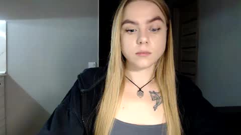 Snapshot of happy_fox_ chatting on January 2025 09:51:02 PM happy_fox_ online show from January 2025 09:51:02 PM