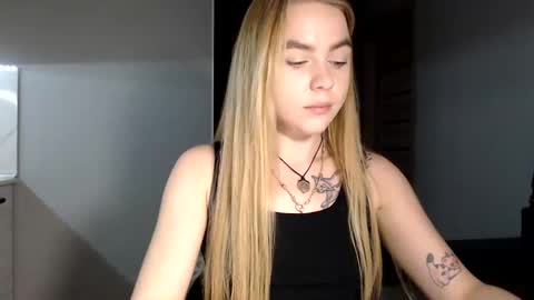 Snapshot of happy_fox_ chatting on January 2025 08:42:01 PM happy_fox_ online show from January 2025 08:42:01 PM