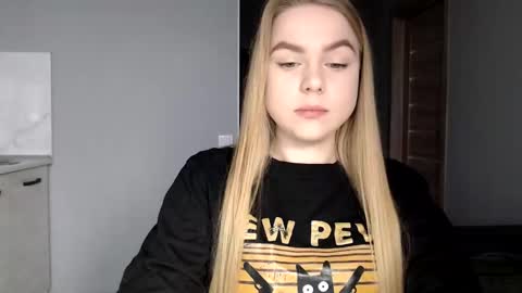 Snapshot of happy_fox_ chatting on March 2025 02:26:01 PM happy_fox_ online show from March 2025 02:26:01 PM