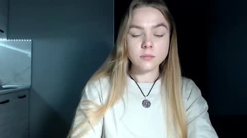 happy_fox_ online show from February 2026 08:51:01 PM