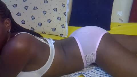 happy_kienyeji online show from November 2025 06:48:02 PM