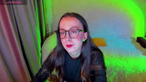 Snapshot of happystephanie chatting on February 2026 07:52:01 PM Stephanie online show from February 2026 07:52:01 PM
