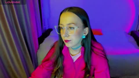 Snapshot of happystephanie chatting on February 2026 08:05:01 PM Stephanie online show from February 2026 08:05:01 PM