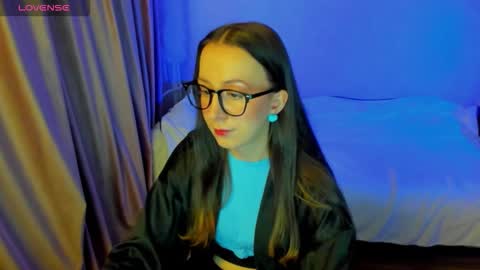 Snapshot of happystephanie chatting on March 2026 08:04:01 PM Stephanie online show from March 2026 08:04:01 PM