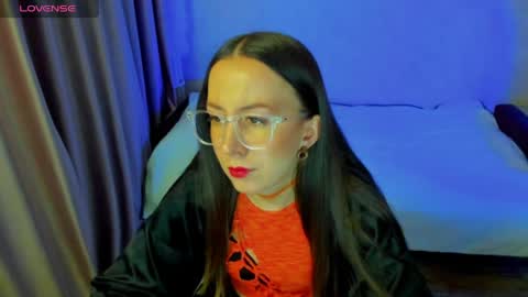 Snapshot of happystephanie chatting on April 2026 07:07:01 PM Stephanie online show from April 2026 07:07:01 PM