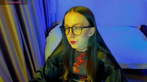 Snapshot of happystephanie chatting on April 2026 08:04:01 PM Stephanie online show from April 2026 08:04:01 PM