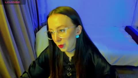 Snapshot of happystephanie chatting on April 2026 06:32:01 PM Stephanie online show from April 2026 06:32:01 PM
