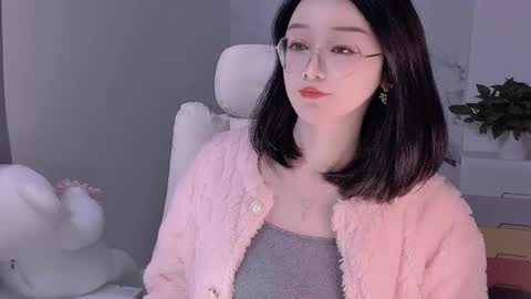 Snapshot of happysweetie168 chatting on January 2025 08:41:02 AM Daisy online show from January 2025 08:41:02 AM