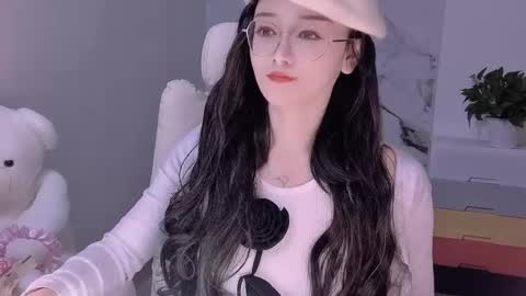 Snapshot of happysweetie168 chatting on January 2025 04:45:01 AM Daisy online show from January 2025 04:45:01 AM