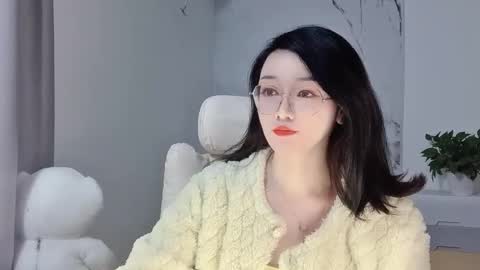 Snapshot of happysweetie168 chatting on March 2025 04:49:02 AM Daisy online show from March 2025 04:49:02 AM