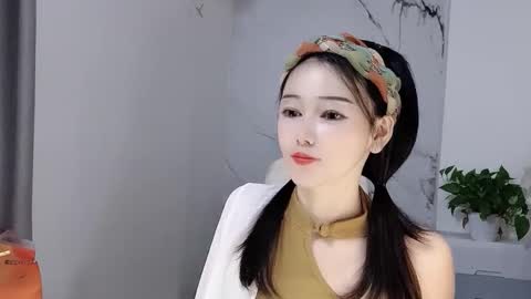 Snapshot of happysweetie168 chatting on September 2025 04:17:01 PM Daisy online show from September 2025 04:17:01 PM