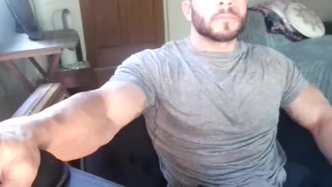 Leila online show from November 2025 01:04:01 AM