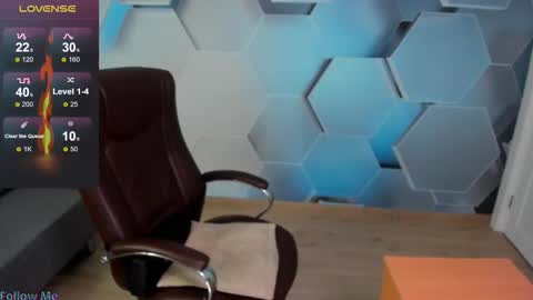 Steve online show from November 2025 08:17:02 AM