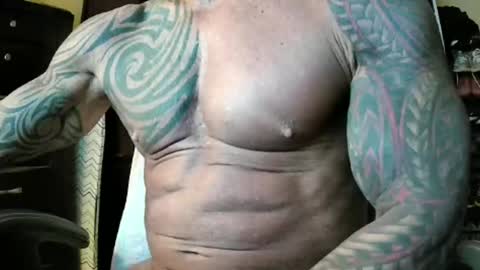 Snapshot of hardbody205a chatting on May 2026 05:26:02 AM hardbody205a online show from May 2026 05:26:02 AM