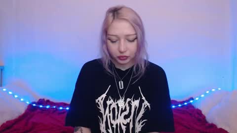 Emily online show from November 2025 10:21:01 PM