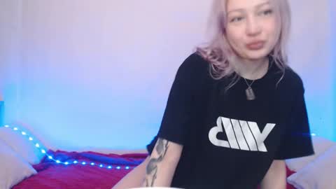 Emily online show from December 2025 09:42:01 PM