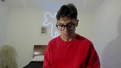 kade and demi independent models online show from March 2026 01:10:02 AM