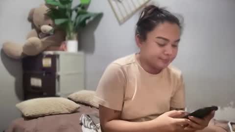 Snapshot of hardfucking_kelly chatting on March 2026 03:43:01 AM jessabelle online show from March 2026 03:43:01 AM