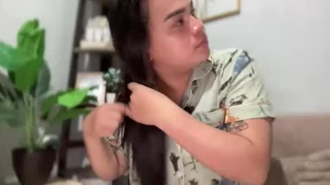 Snapshot of hardfucking_kelly chatting on April 2026 10:44:01 AM jessabelle online show from April 2026 10:44:01 AM