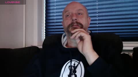 Snapshot of hardmrlazy chatting on December 2024 10:59:01 AM MrLazy online show from December 2024 10:59:01 AM