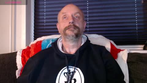 Snapshot of hardmrlazy chatting on December 2024 02:22:02 PM MrLazy online show from December 2024 02:22:02 PM