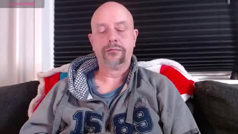 Snapshot of hardmrlazy chatting on January 2025 06:51:02 PM MrLazy online show from January 2025 06:51:02 PM