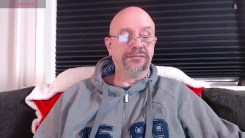 Snapshot of hardmrlazy chatting on January 2025 12:52:02 AM MrLazy online show from January 2025 12:52:02 AM