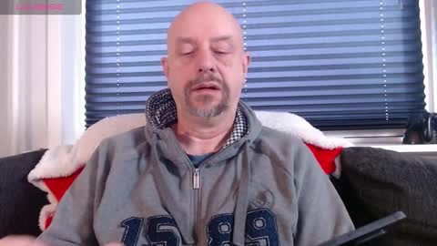 Snapshot of hardmrlazy chatting on January 2025 10:32:01 AM MrLazy online show from January 2025 10:32:01 AM