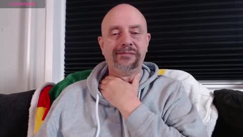 Snapshot of hardmrlazy chatting on January 2025 06:35:01 PM MrLazy online show from January 2025 06:35:01 PM