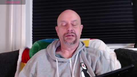 Snapshot of hardmrlazy chatting on January 2025 12:38:02 AM MrLazy online show from January 2025 12:38:02 AM