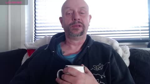Snapshot of hardmrlazy chatting on January 2025 12:15:02 PM MrLazy online show from January 2025 12:15:02 PM