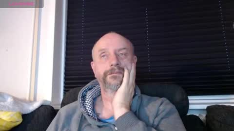 Snapshot of hardmrlazy chatting on January 2025 04:06:01 PM MrLazy online show from January 2025 04:06:01 PM