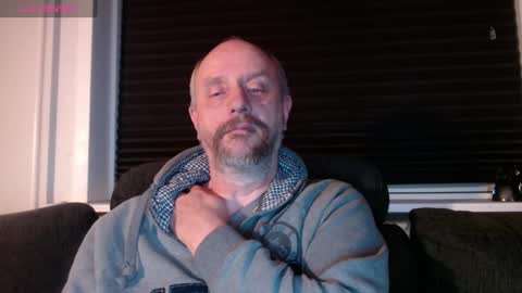 Snapshot of hardmrlazy chatting on March 2025 06:40:02 PM MrLazy online show from March 2025 06:40:02 PM